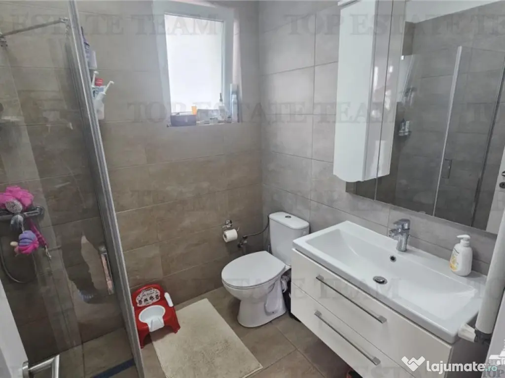 GATA DE MUTARE! Vila cocheta 4 camere mobilata in Dragomires 