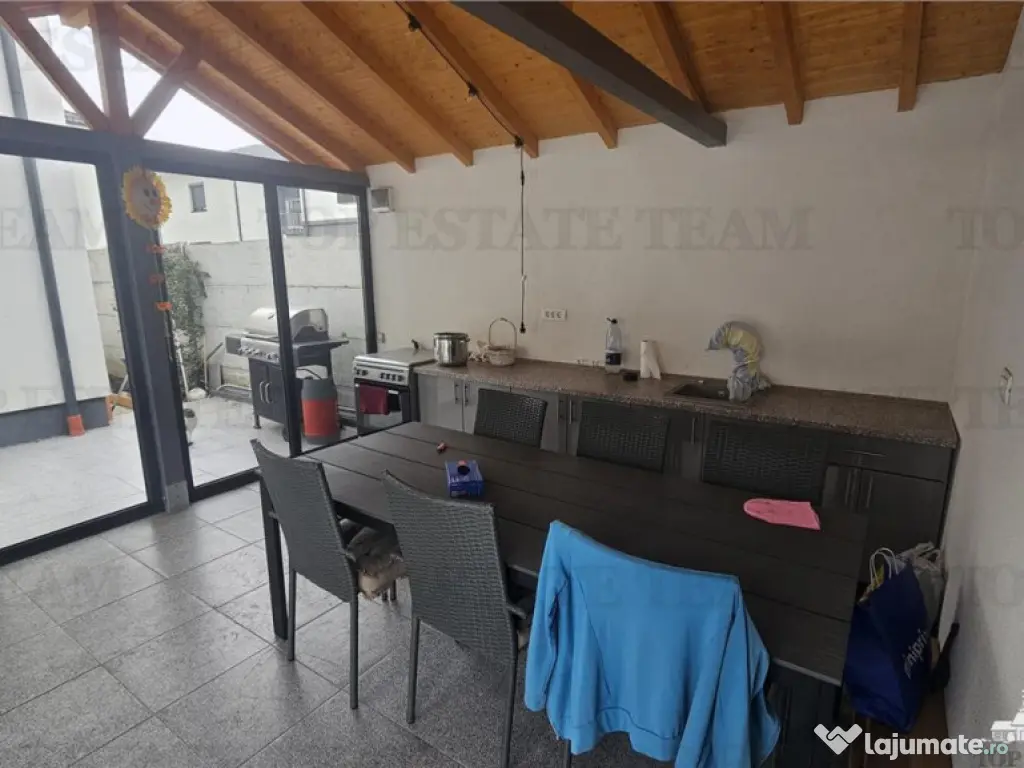 GATA DE MUTARE! Vila cocheta 4 camere mobilata in Dragomires 