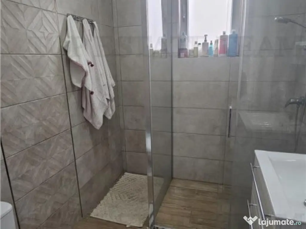 GATA DE MUTARE! Vila cocheta 4 camere mobilata in Dragomires 