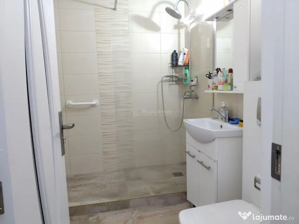 Baia Mare | Apartament 3 Camere Etaj 1 decomandat renovat 