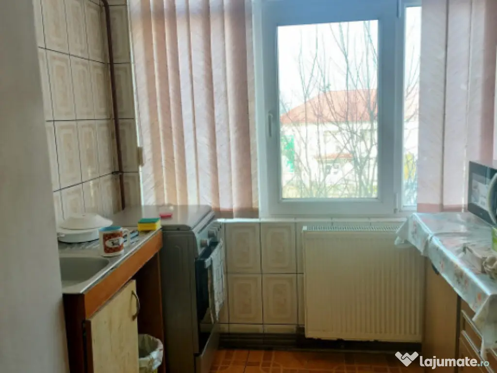 Apartament 2 camere, 49 mp, zona Policlinica - Bals 