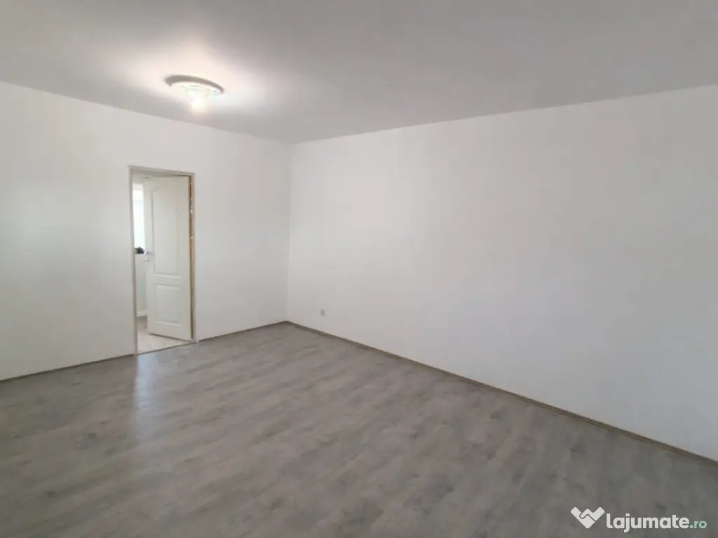 Birou de inchiriat, 10 mp, zona brestei ambasador