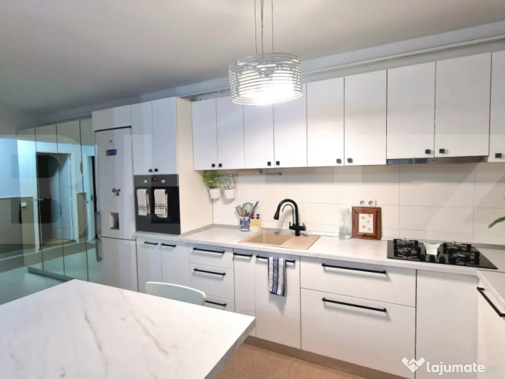 Apartament modern cu 3 camere, etajul 1, parcare cu CF, semi 