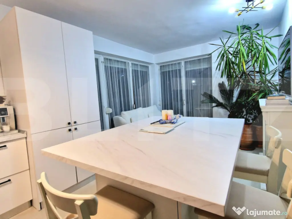 Apartament modern cu 3 camere, etajul 1, parcare cu CF, semi 