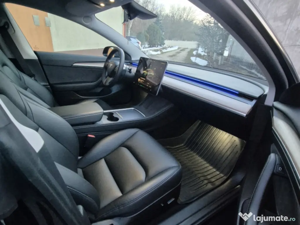 Tesla Model 3 Performance 