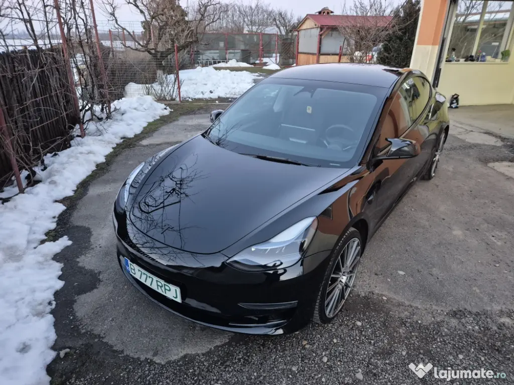 Tesla Model 3 Performance 