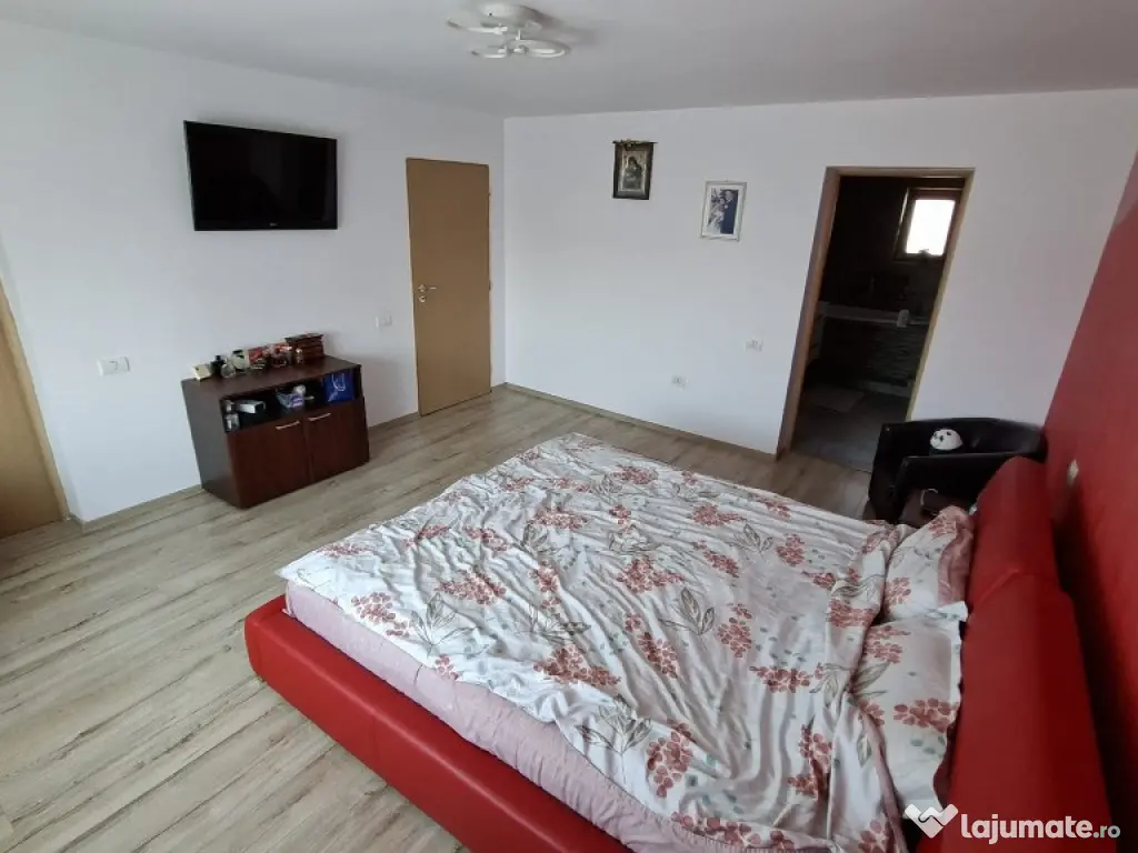 Vila P+1E de vanzare in localitatea Eforie Nord, zona de vile 