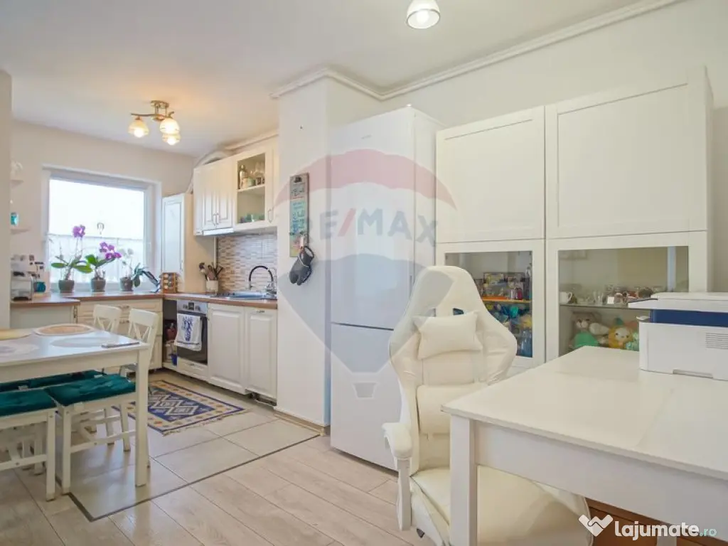 Apartament cu 2 camere de vânzare, Top City-Tractorul, c... 