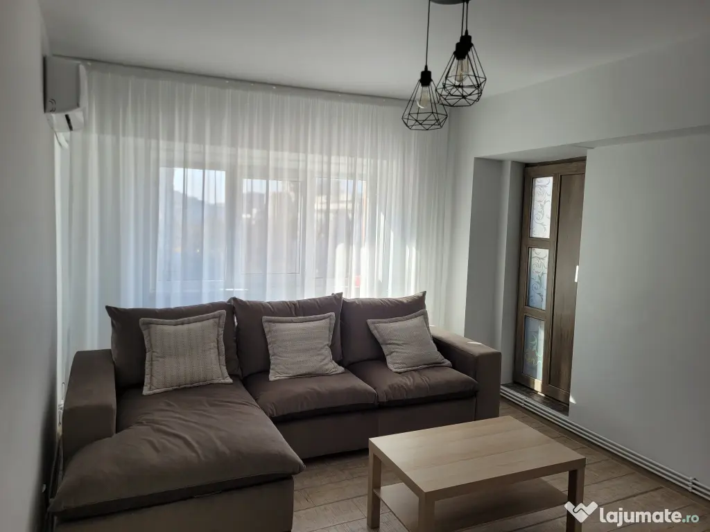P.F. închiriez apartament 2 cam. Nicolina 