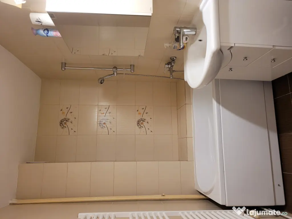 P.F. închiriez apartament 2 cam. Nicolina 