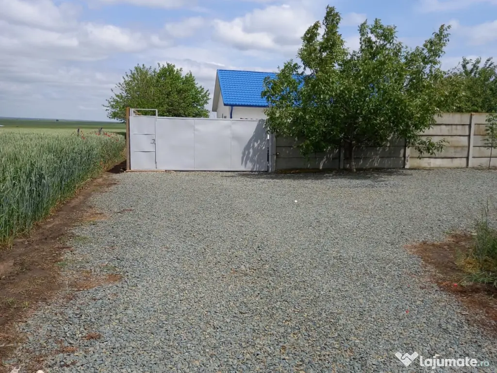 Vând casă în Corbu , jud. Constanta 