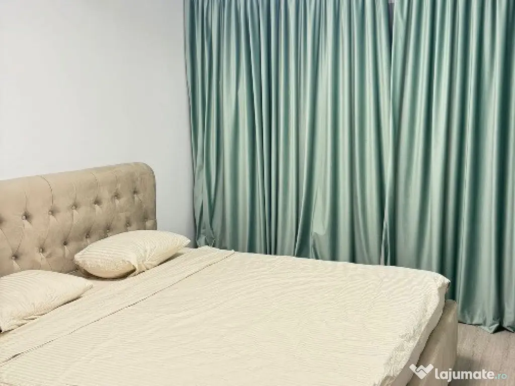 Apartament de lux cu gradină mare 