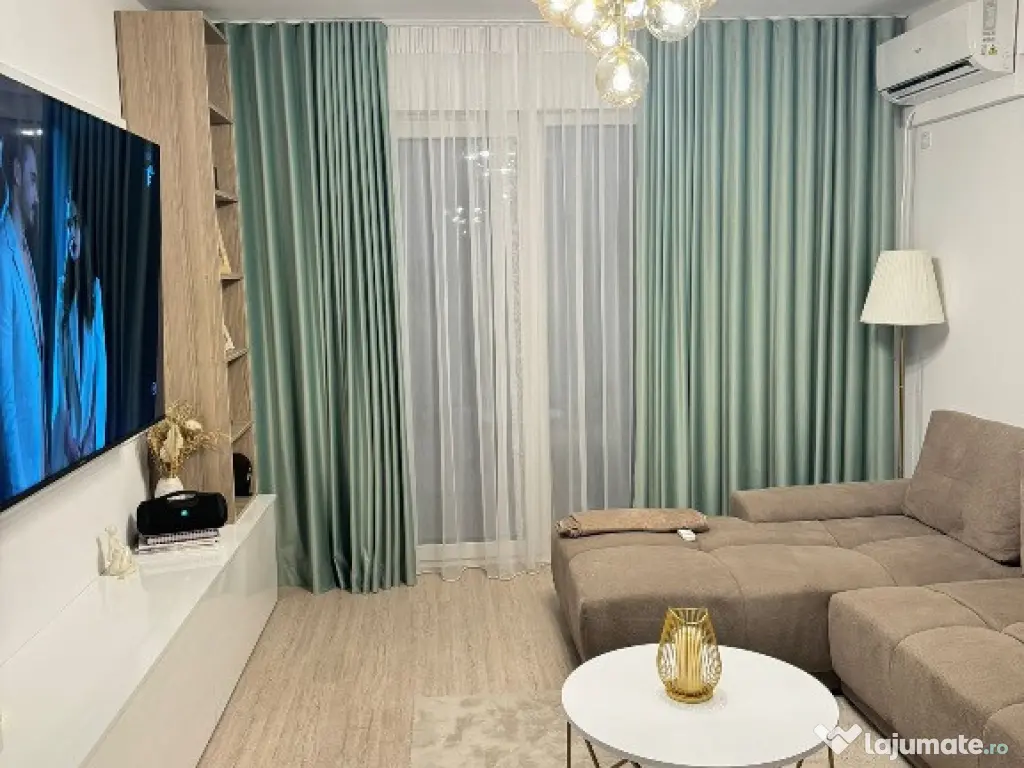 Apartament de lux cu gradină mare 