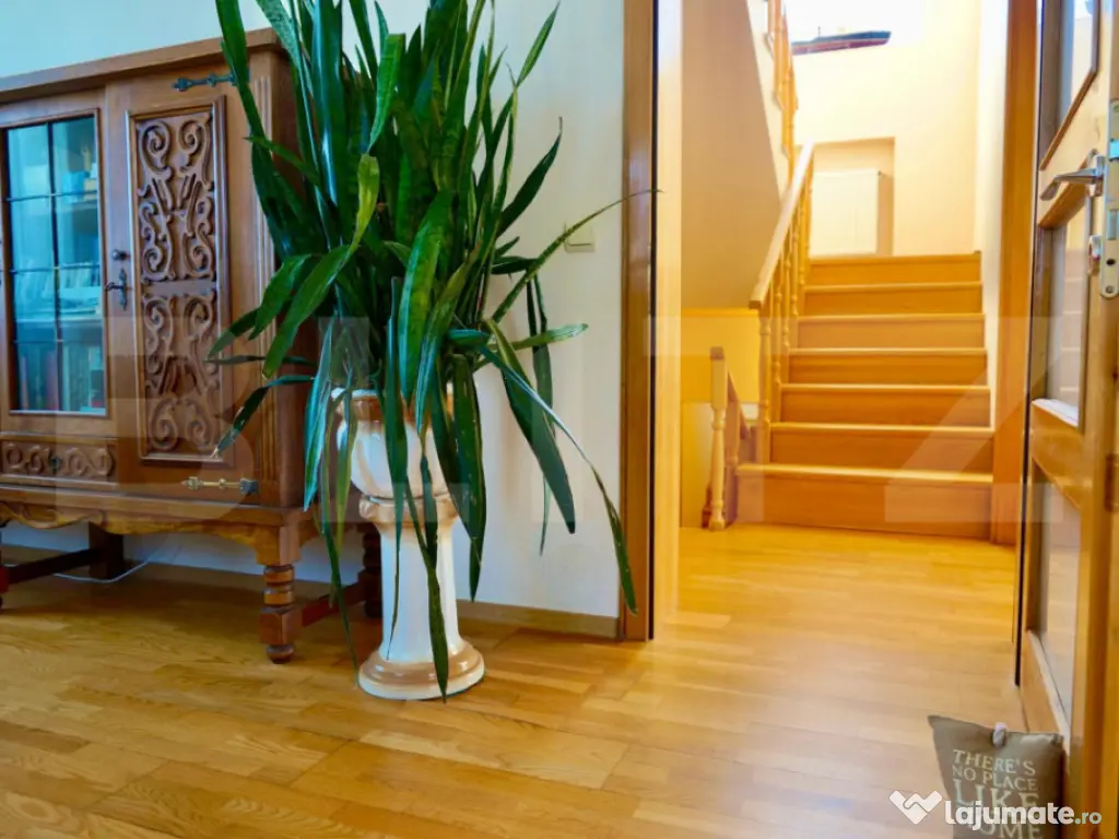 Vilă Premium în Borhanci – 270 mp Utili , 7 Camere, priv 