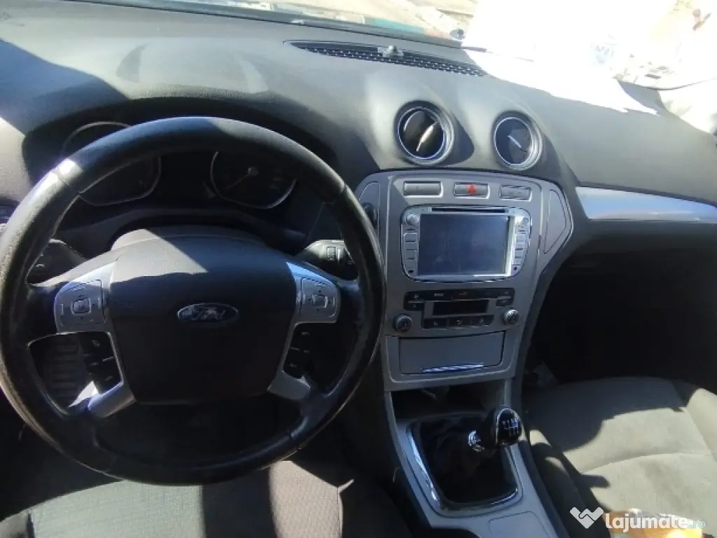 Vând Ford Mondeo Mk4 an 2008 motor  2000 diesel 140 cp , 