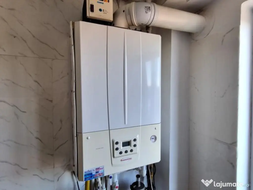 Casa de cultura-apartament 2 camere decomandat cu gaze 