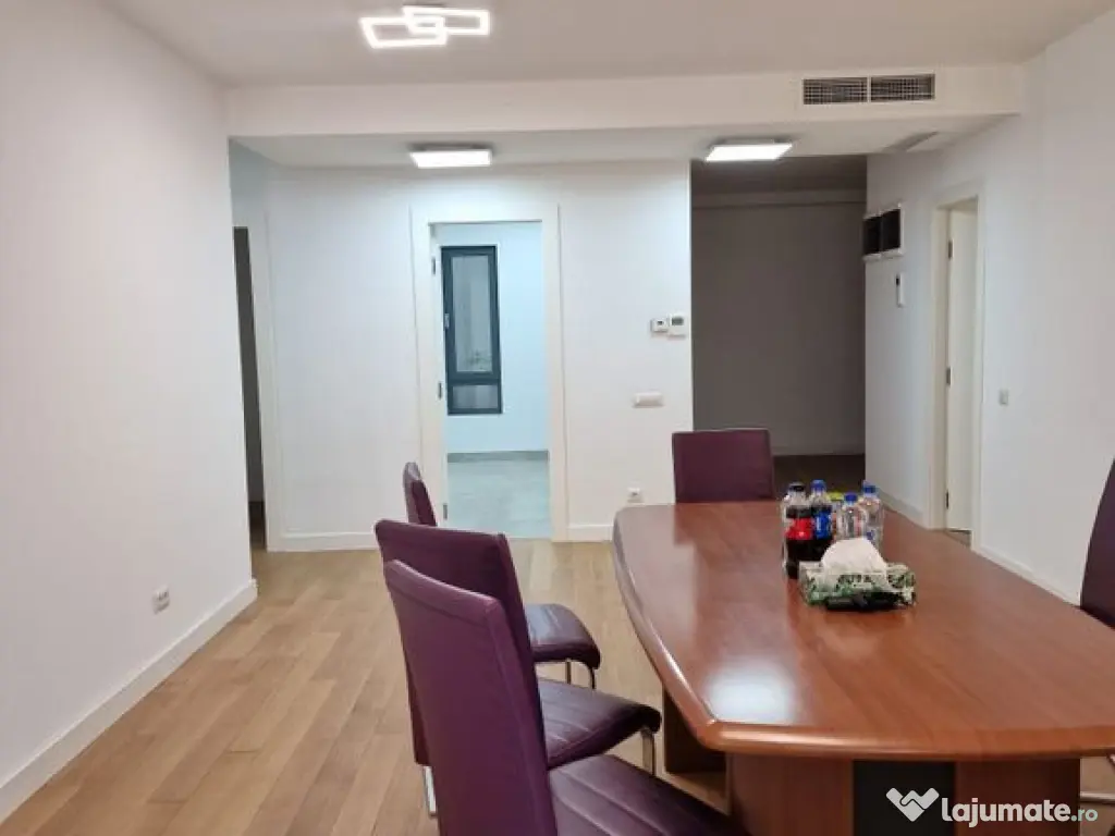 Piata Unirii Apart nou finisaje lux 131 mp plus curte 200...