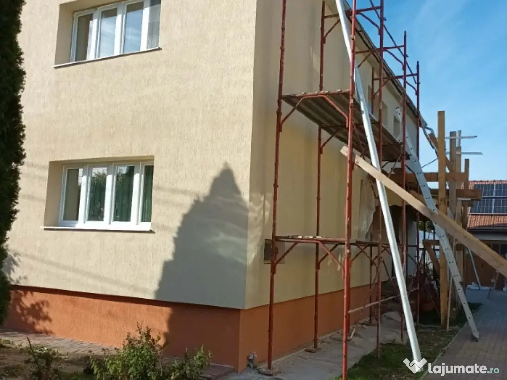 Executam lucrare exterior interior