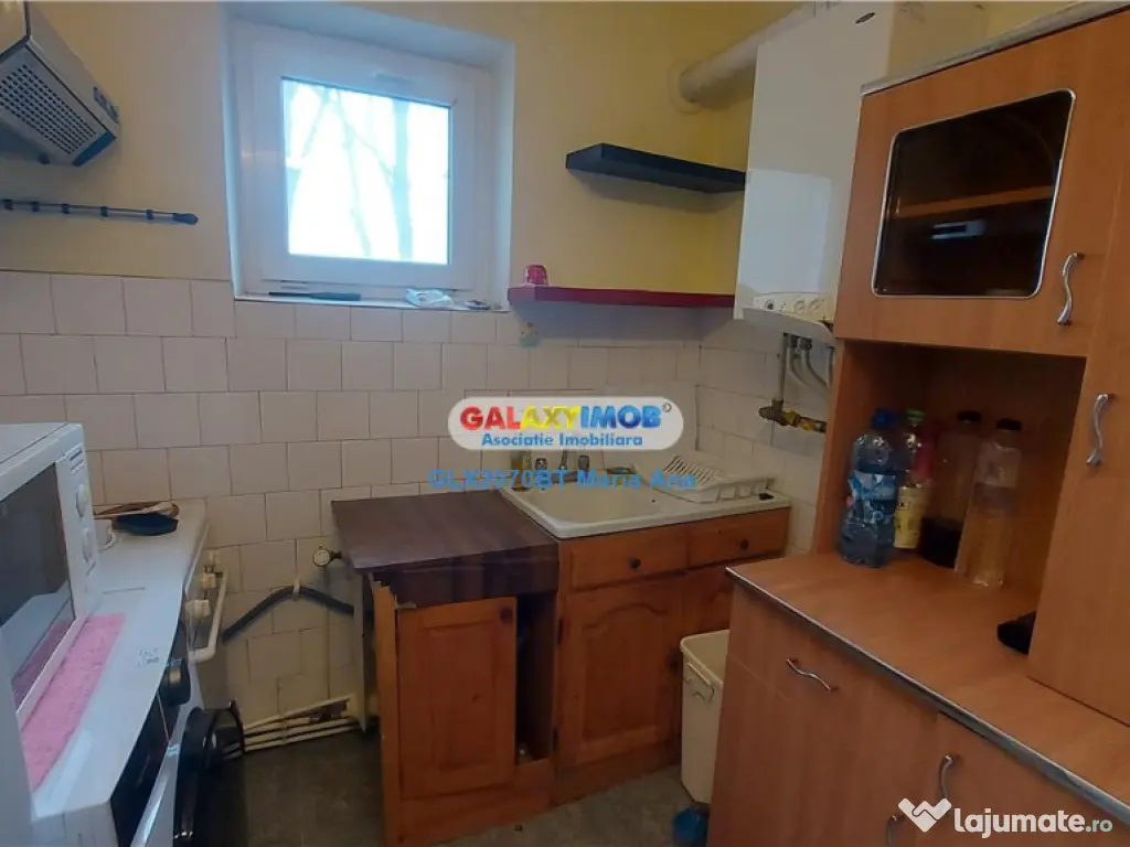 Apartament 3 camere, etaj 2, plus boxa, zona Servicii Pasap 