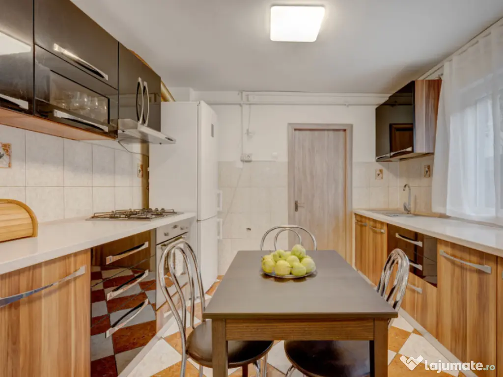 Casă interbelica cu farmec, în apropiere de Mall Vitan 