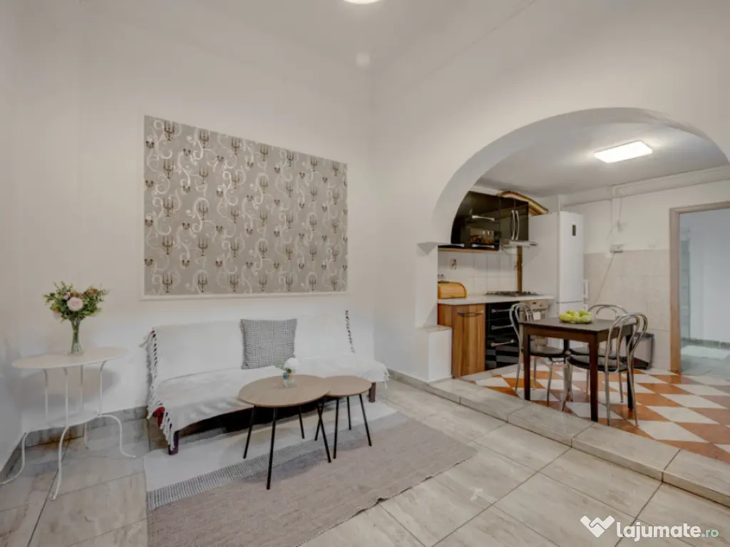 Casă interbelica cu farmec, în apropiere de Mall Vitan 