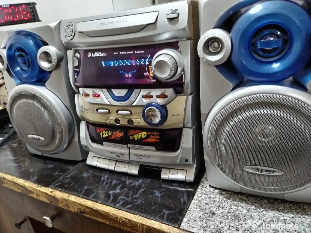 Combina audio LFG stereo cu boxe