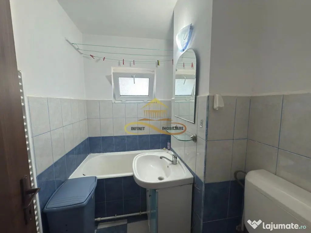 Apartament 3 camere de vanzare in Bacau 