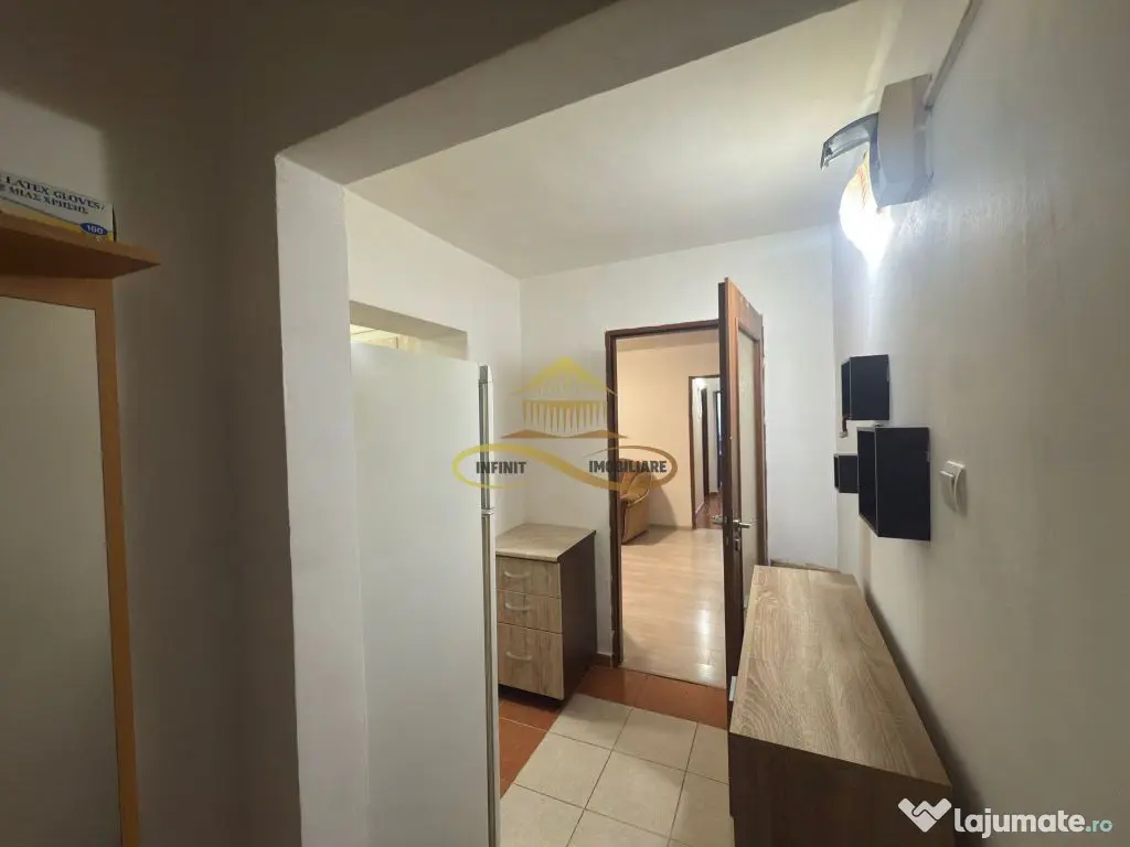 Apartament 3 camere de vanzare in Bacau 