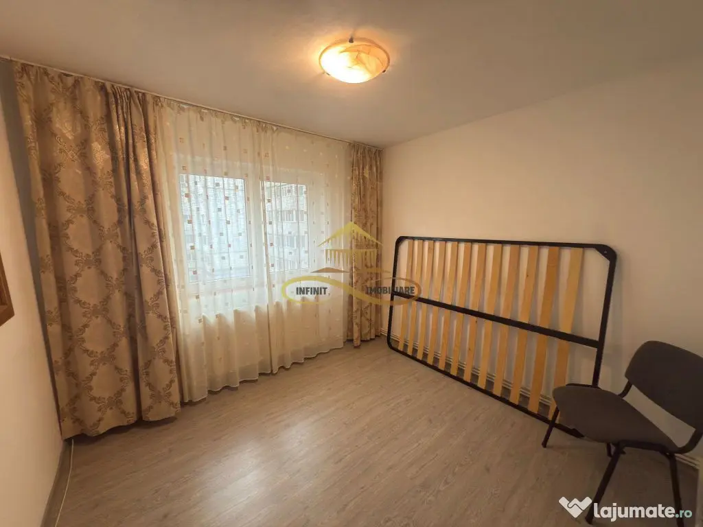 Apartament 3 camere de vanzare in Bacau 