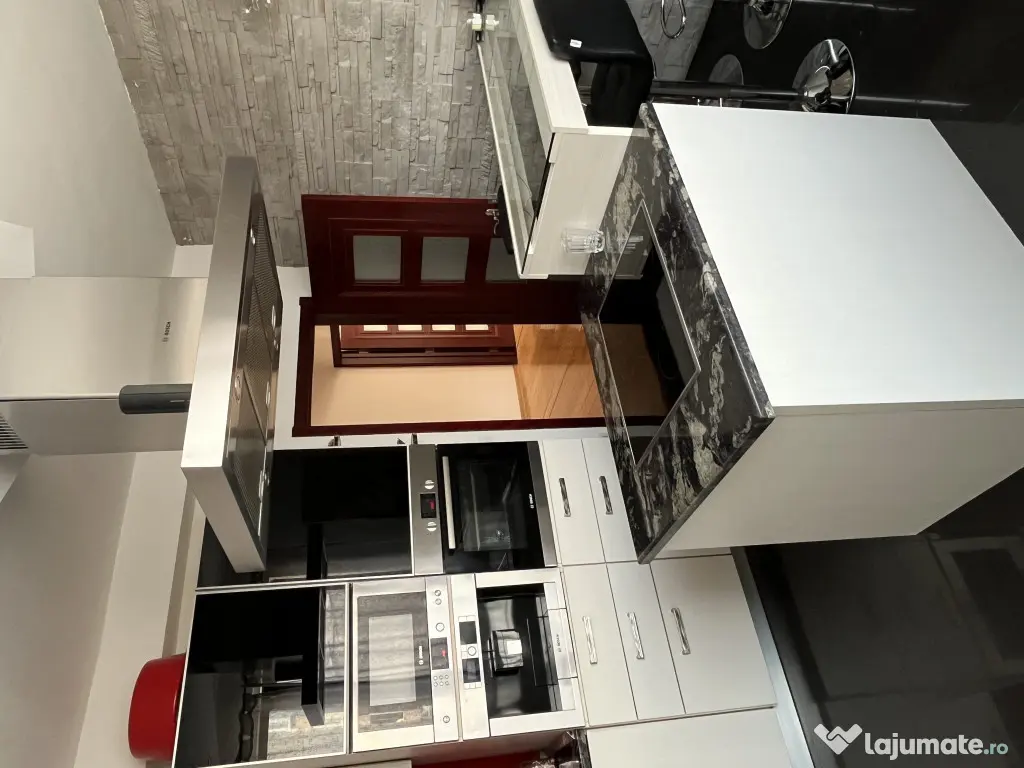 Apartament 3 camere Republicii bloc nou 