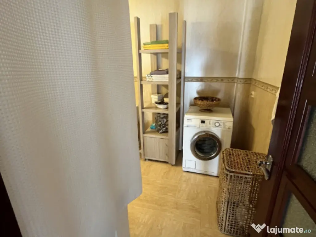 Apartament 3 camere Republicii bloc nou 