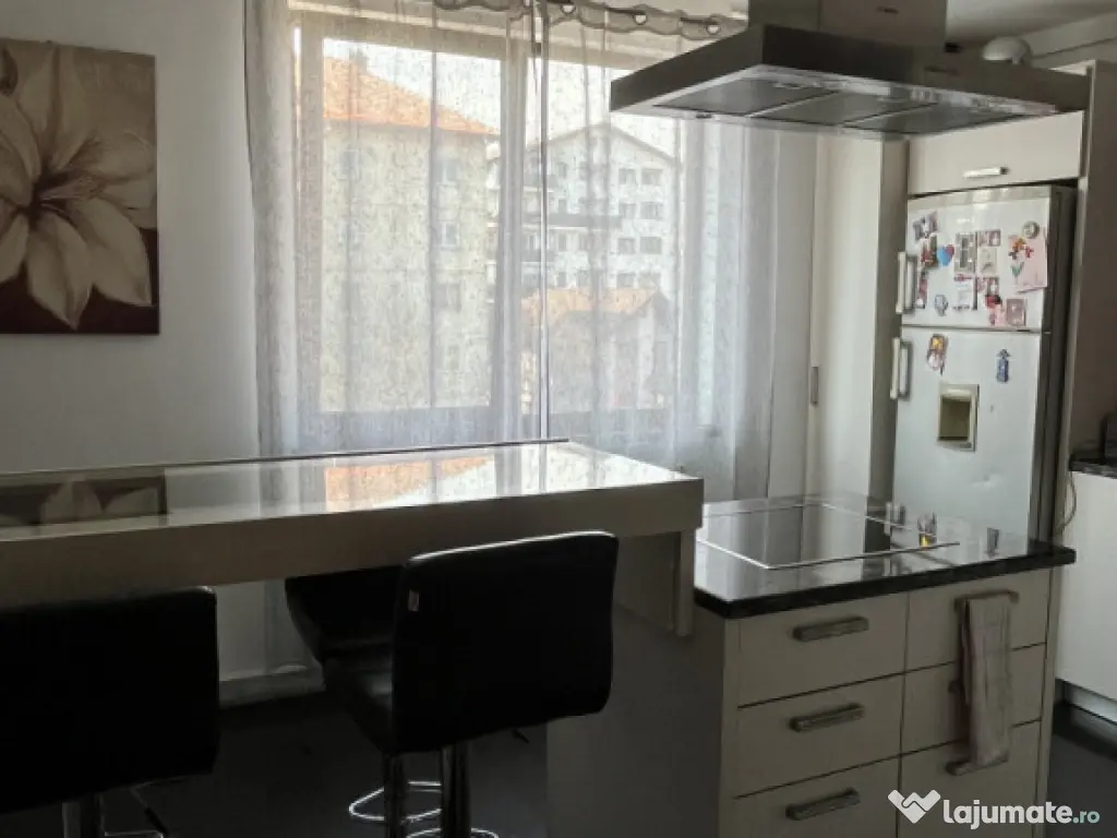 Apartament 3 camere Republicii bloc nou 