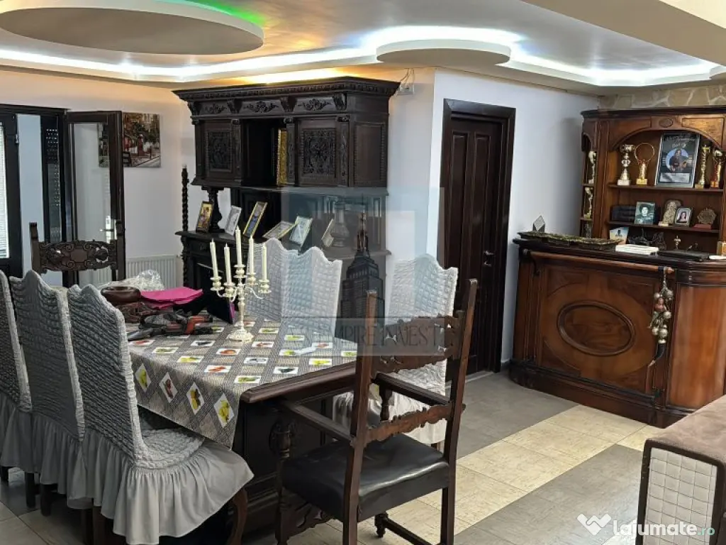 Casa/villa , 6 camere, 550 mp teren, singur in curte - Cr... 