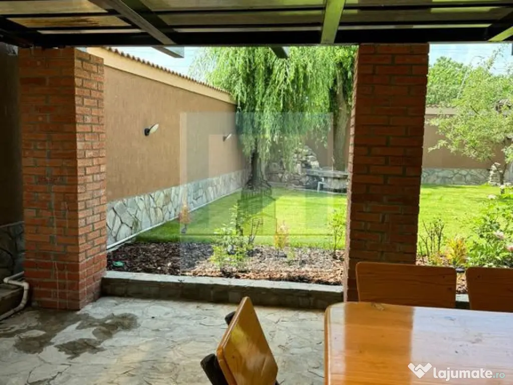 Casa/villa , 6 camere, 550 mp teren, singur in curte - Cr... 