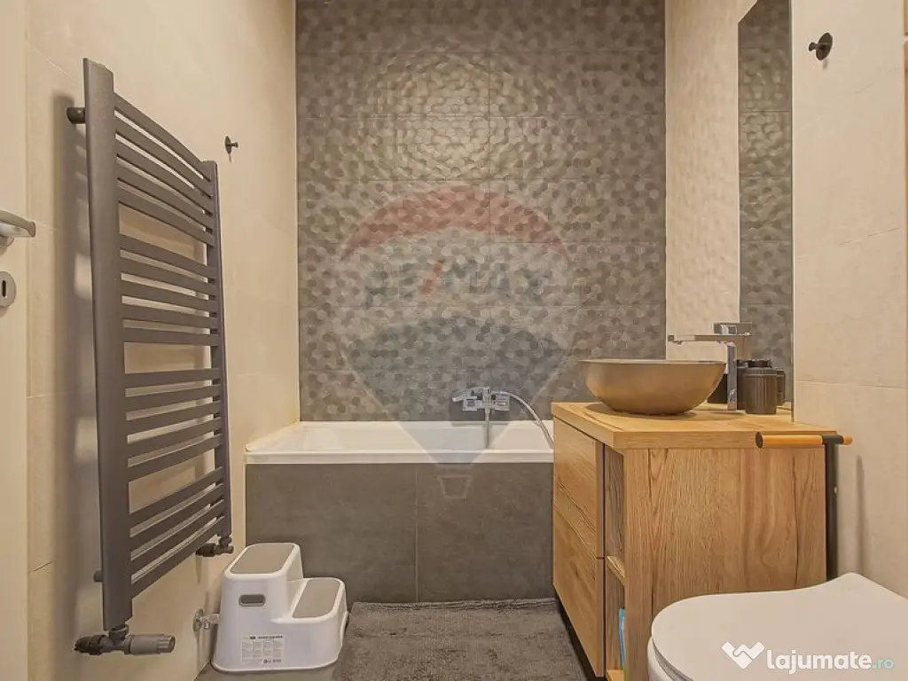 Apartament de 3 camere | Decomandat | Avantgaden |Etaj 2|... 