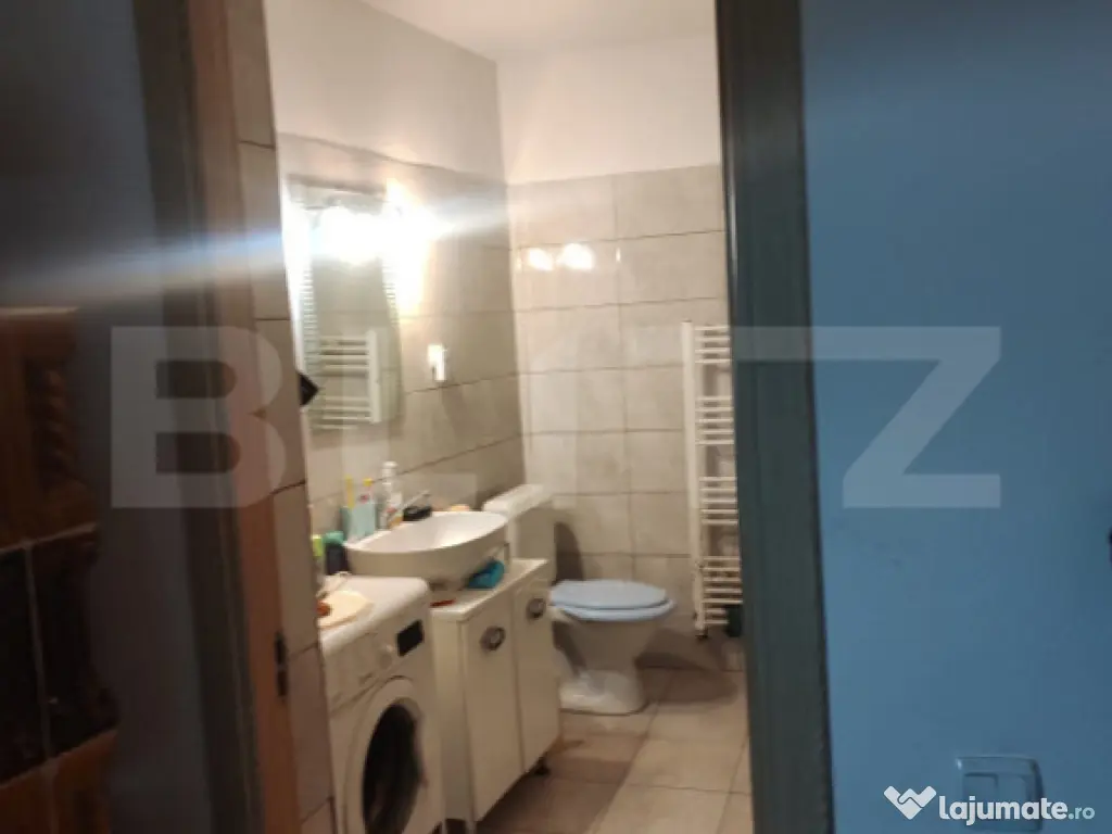 Casa in zona rezidentiala linistita, aproape de oras - panor 