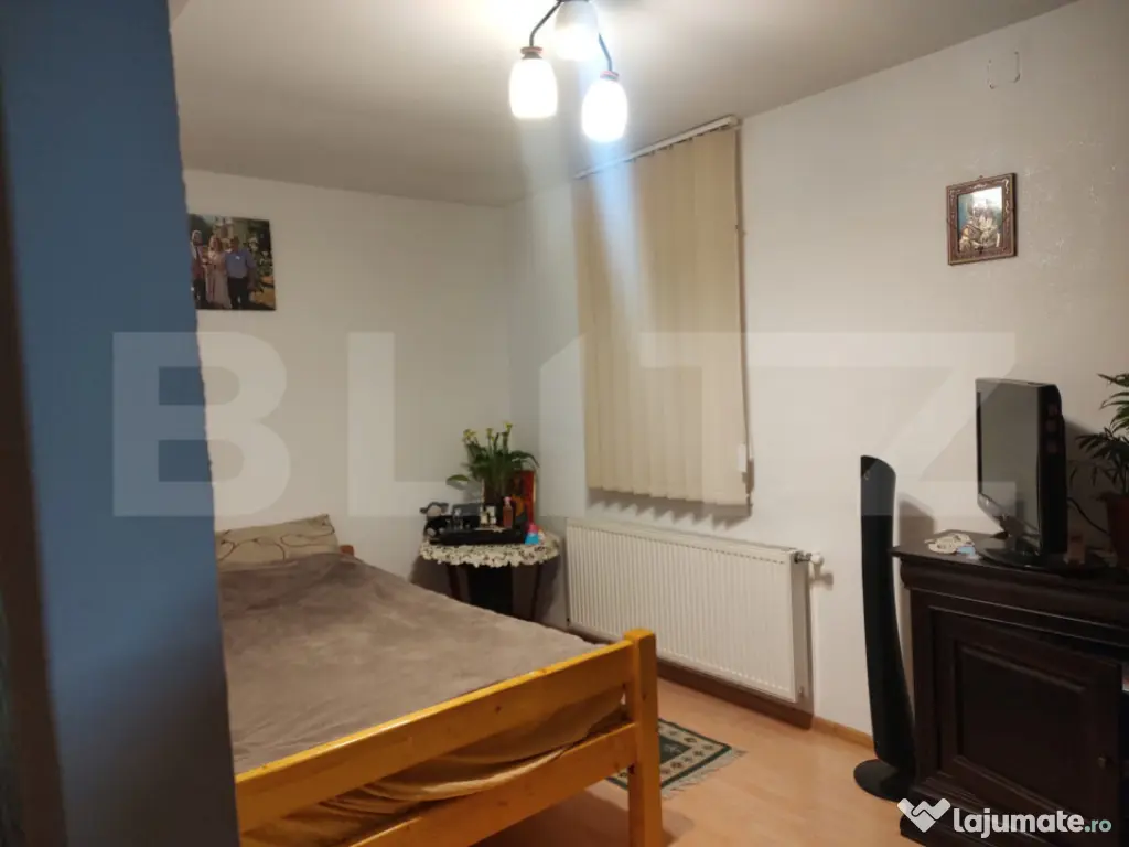 Casa in zona rezidentiala linistita, aproape de oras - panor 