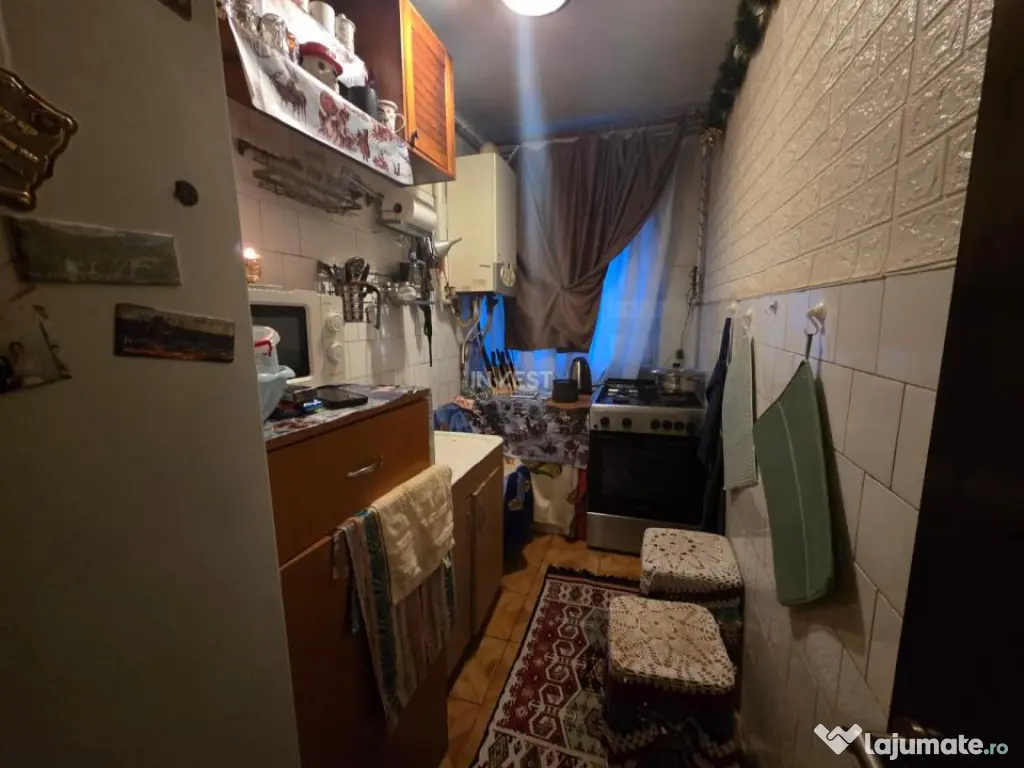 Vanzare-Apartament 3 camere-etajul 2-Alexandru cel Bun 