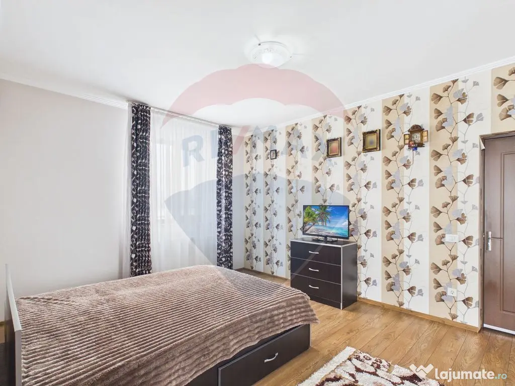 Apartament de vanzare in vila cu curte in satul Ulmi 