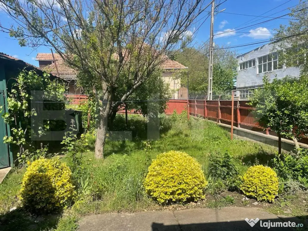 Casă de vânzare în Sărmașu, 122mp construiti, 275 mp te 