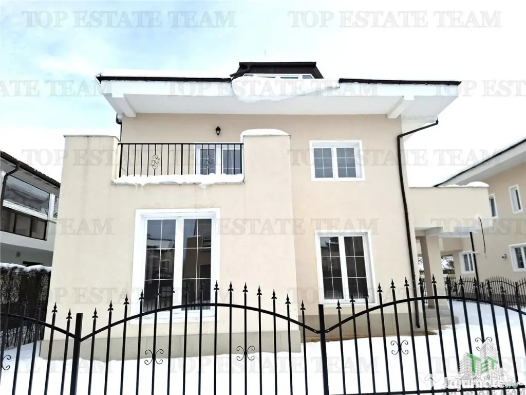 Oportunitate/ Vila spatioasa Familie/Complex Crevedia 