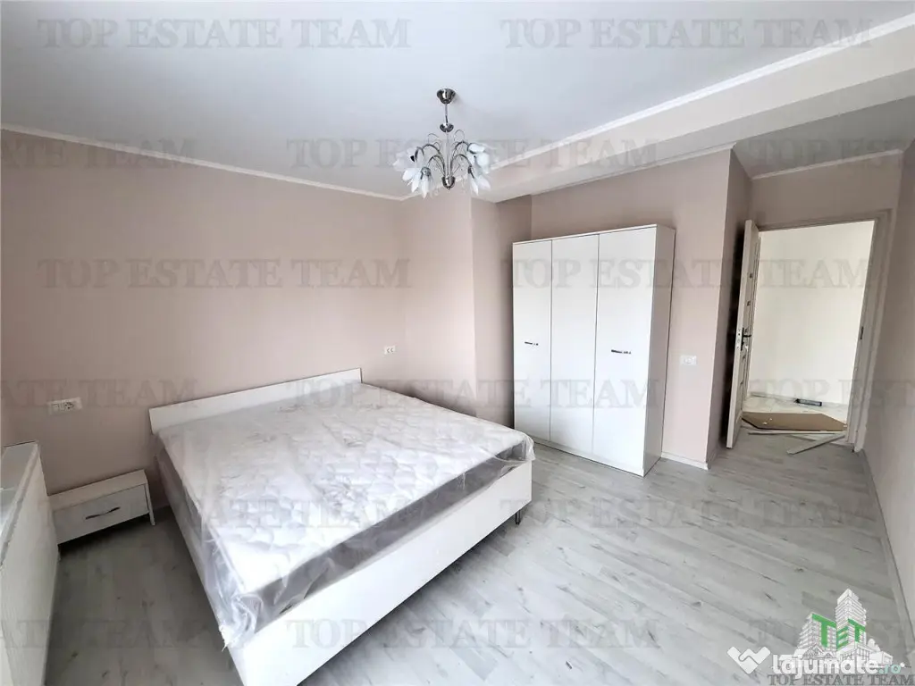 Oportunitate/ Vila spatioasa Familie/Complex Crevedia 