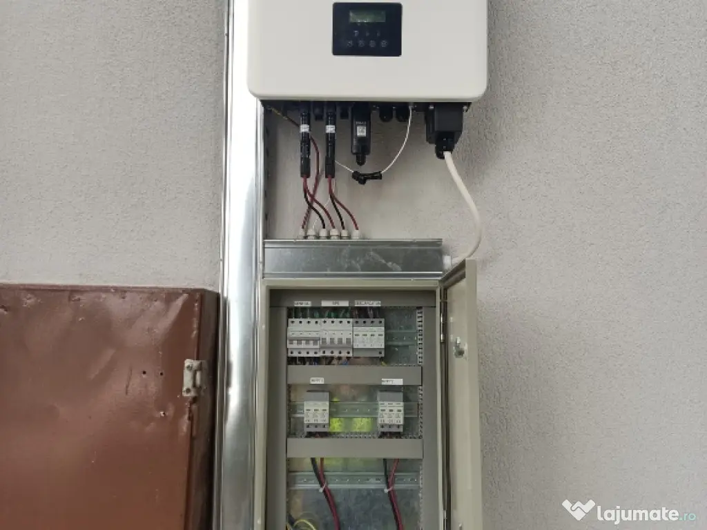 Montaj si mentenanta sisteme fotovoltaice Deye Solax Huawei. 