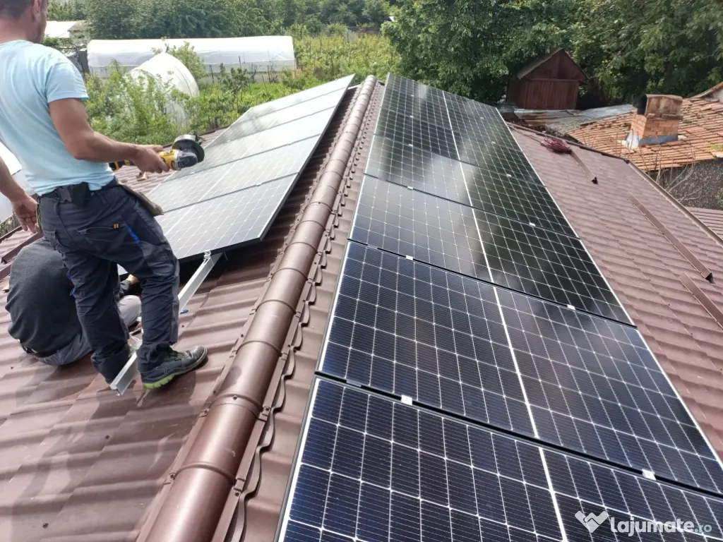 Montaj si mentenanta sisteme fotovoltaice Deye Solax Huawei. 