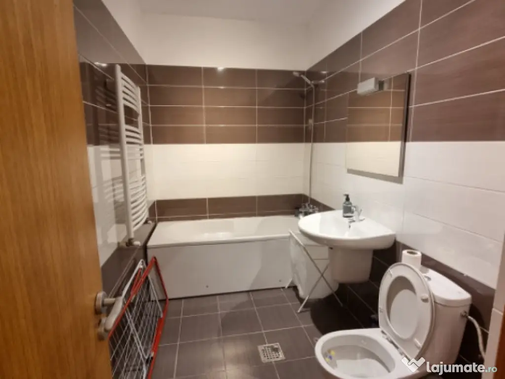 TRAIAN, 2 CAMERE 45 MP! 