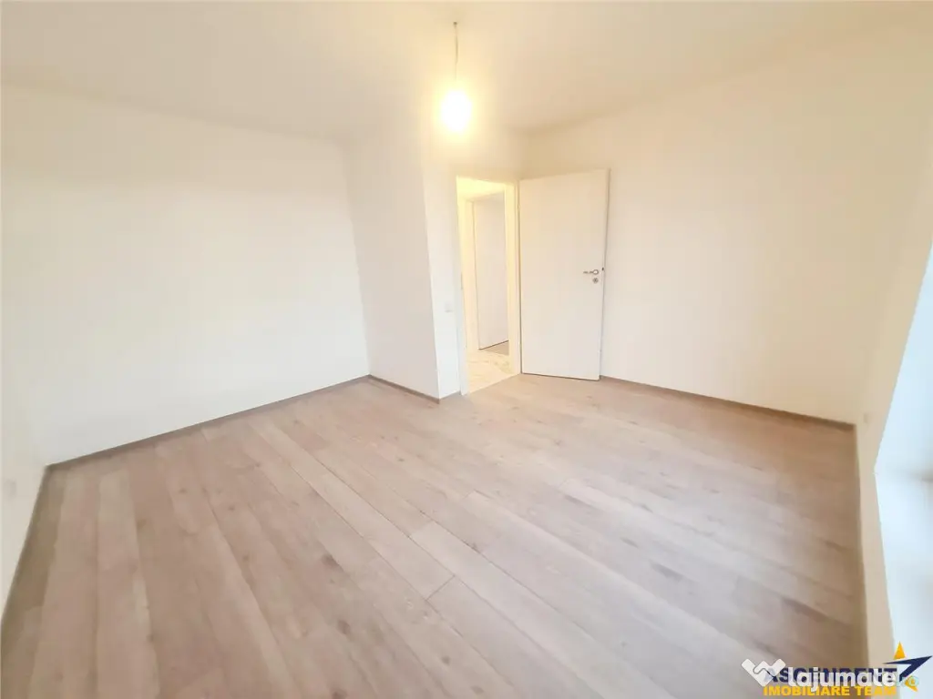 Vila superba cu 5 camere, intabulata 2025, P E, toate utilit 