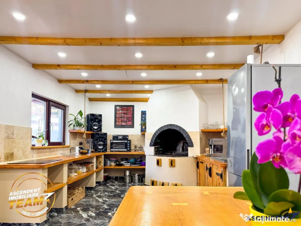 FILM 3D! Resedinta de exceptie:eleganta spatiu,confort,Everg 