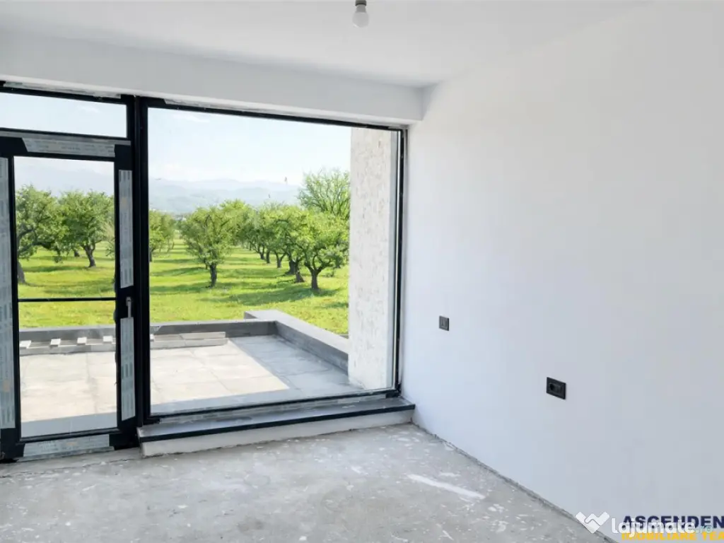 Vila impozanta, aspect deosebit, configuratie tip duplex, vi 