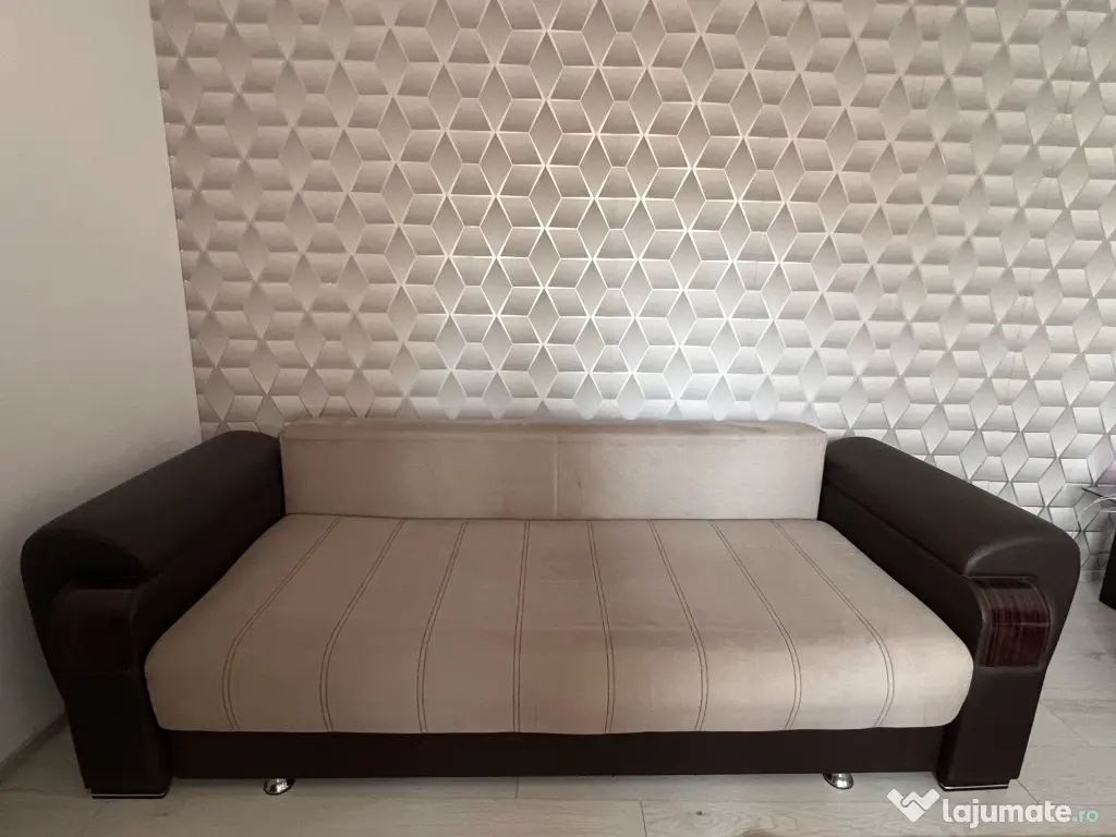 Canapea extensibila cu lada de depozitare- stare foarte buna