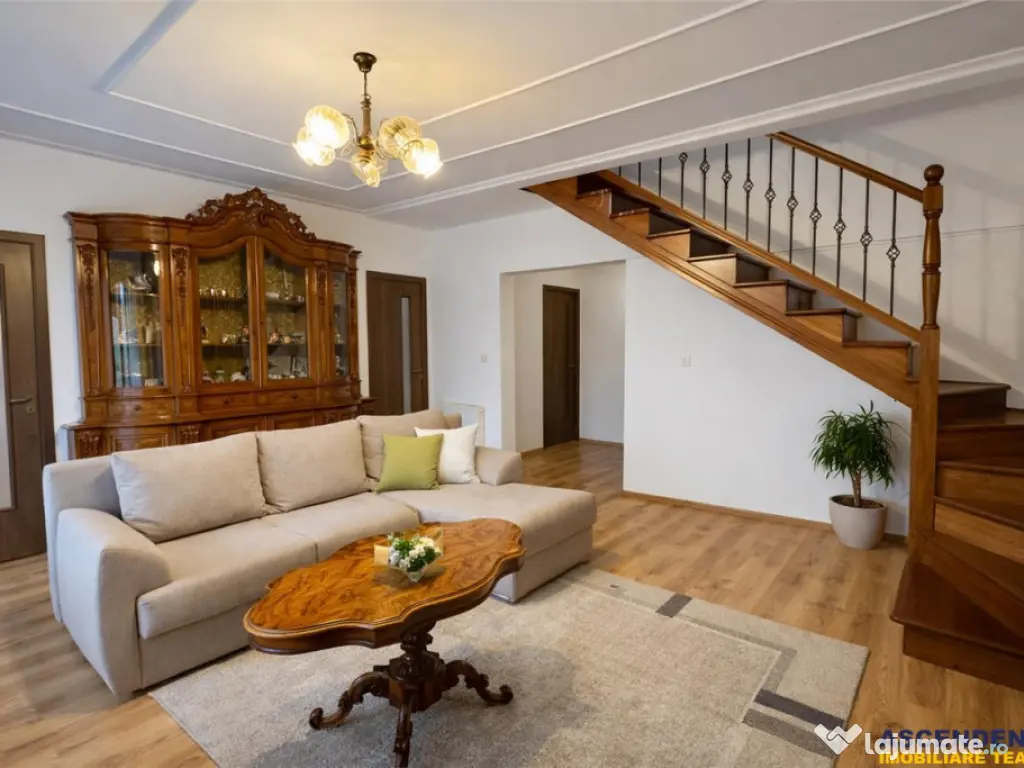 Vila spatioasa in Sancraiu, 2 intrari, foisor, parcare,5 min 